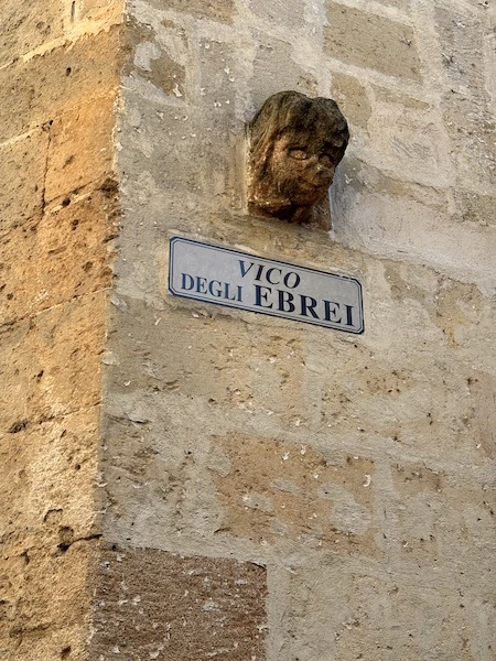 vico degli ebrei ghetto ebraico manduria